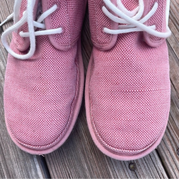 Ugg Women’s Neumel Boot Size 10 - Picture 6 of 7